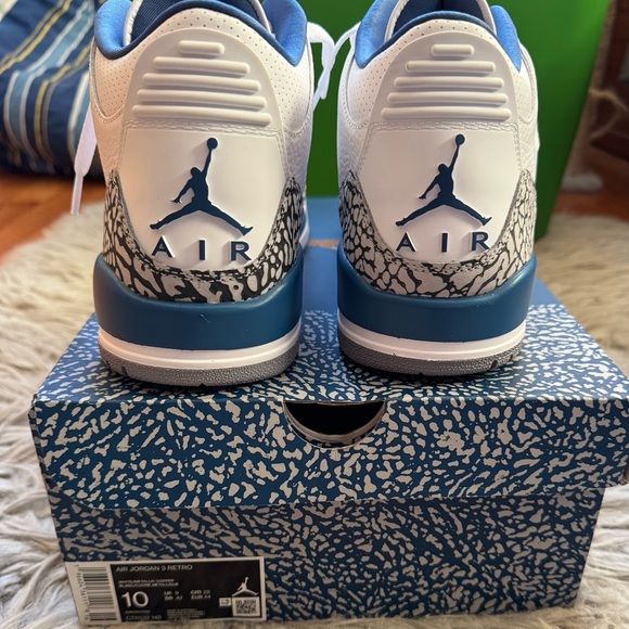 Jordan Retro 3 Wizards.  BRAND NEW IN BOX - Picture 6 of 6